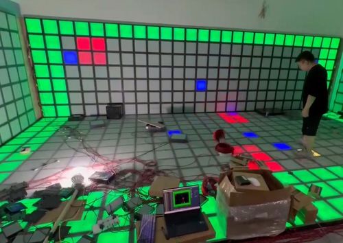 最新の企業ニュース LEDダンスフロアタイル ゲームマシン ジャンピンググリッド インタラクティブなゲーム スーパーグリッド