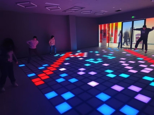 最新の企業ニュース Interactive LED Floor Games: Bring Your Commercial Space to Life