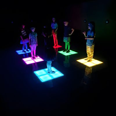 よい価格 ジャンプ LED ダンスフロアタイル ジャンプグリッド インタラクティブなゲーム オンライン
