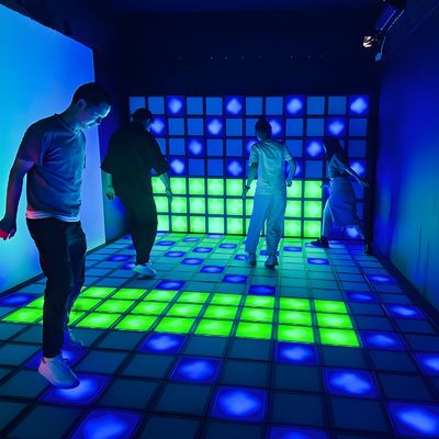 よい価格 LEDダンスフロアタイル ジャンピンググリッド インタラクティブなゲーム スーパーグリッド 壁と床 オンライン