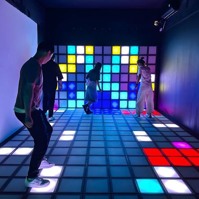 よい価格 LEDダンスフロアタイル ジャンピンググリッド インタラクティブなゲーム スーパーグリッド 壁と床 オンライン