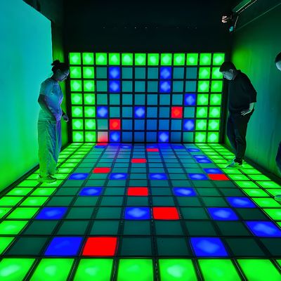 よい価格 インタラクティブなLEDフロアゲーム インタラクティブな照明ゲーム グリッド ジャンプフロア アクティブLEDダンスフロアタイル オンライン