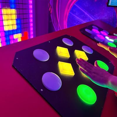 よい価格 アクティブ エクストリーム ハンドリング キッズ チームパーティ インタラクティブなLEDディスプレイ アクティベーション ピクセルゲーム オンライン
