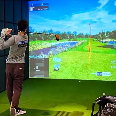 よい価格 現実的なスポーツ アールゴルフシミュレーター インタラクティブなゴルフ投影 ウォールゴルフシミュレーター オンライン