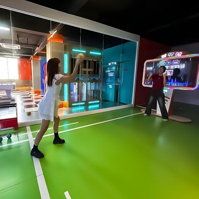 よい価格 複数の人が互いに対戦するチームビルディングゲーム vs. ターゲットに打つゲーム オンライン
