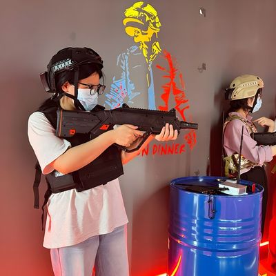 よい価格 屋外レーザータグ 装備 銃とベスト マルチプレイヤーレーザータグ 武器ゲームマシン オンライン