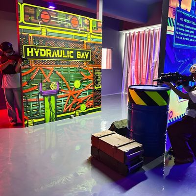 よい価格 屋外または屋内マルチプレイヤー無線ゲームシステムセット レーザータグ機器 オンライン