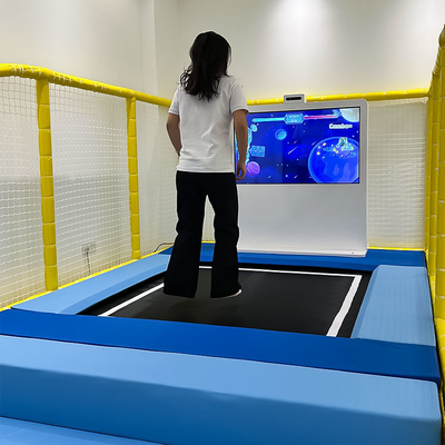 よい価格 6つのゲームを備えたインタラクティブトランポリンプロジェクター 100-240V 子供向け オンライン