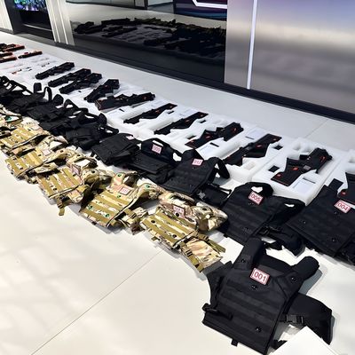 よい価格 Interactive CSGO CQB War Games Laser Tag Equipment with Wireless Multiplayer Laser Tag Gun Set オンライン