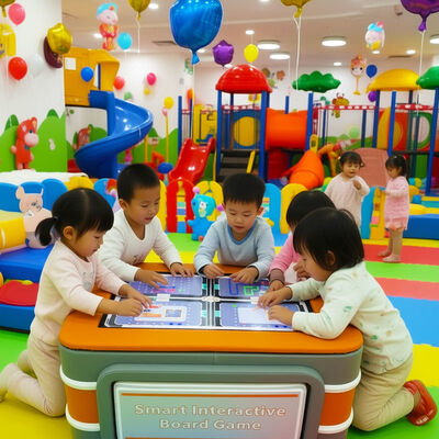 よい価格 幅38.2インチ 4人用インタラクティブゲーミングテーブル マルチタッチボードと教育アニメーションディスプレイ搭載 オンライン