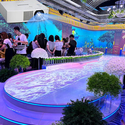 よい価格 5200ルーメン、1920*1200解像度、1～20チャンネル対応のインタラクティブプロジェクションシステムで、没入感のある壁面・床面投影を実現 オンライン