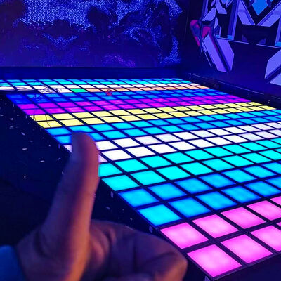 よい価格 屋内エンターテイメント向けの 1000 以上のゲーム レベルを備えた 30x30cm RGB カラー インタラクティブ LED フロア オンライン