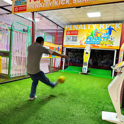 品質 高強度鉄骨フレーム付き商業用4x8x3mインタラクティブサッカートーナメントゲーム（1～4人用） 工場