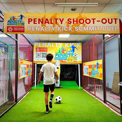 よい価格 高速カメラ追跡 インタラクティブなサッカーゲーム 1-4人のプレイヤーのためのリアルタイムゴールキーパー反応 オンライン