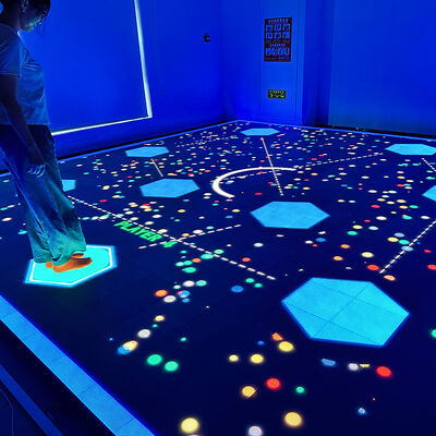 よい価格 8x8m会場向け 7x7m LEDフロアディスプレイ（49sqmスクリーン） - インタラクティブゲーミングフロア オンライン
